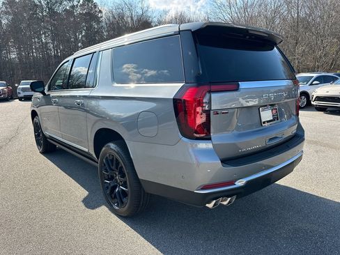 New 2026 GMC Yukon XL Denali w/ Sun & Power Step Package image 8