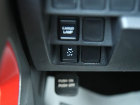 Used 2022 Nissan Frontier Pro-X RWD image 32