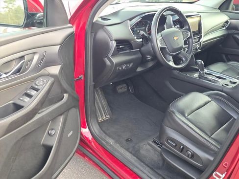 Used 2020 Chevrolet Traverse Premier image 9