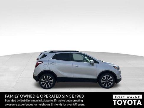 Used 2021 Buick Encore Preferred w/ Safety Package FWD image 3