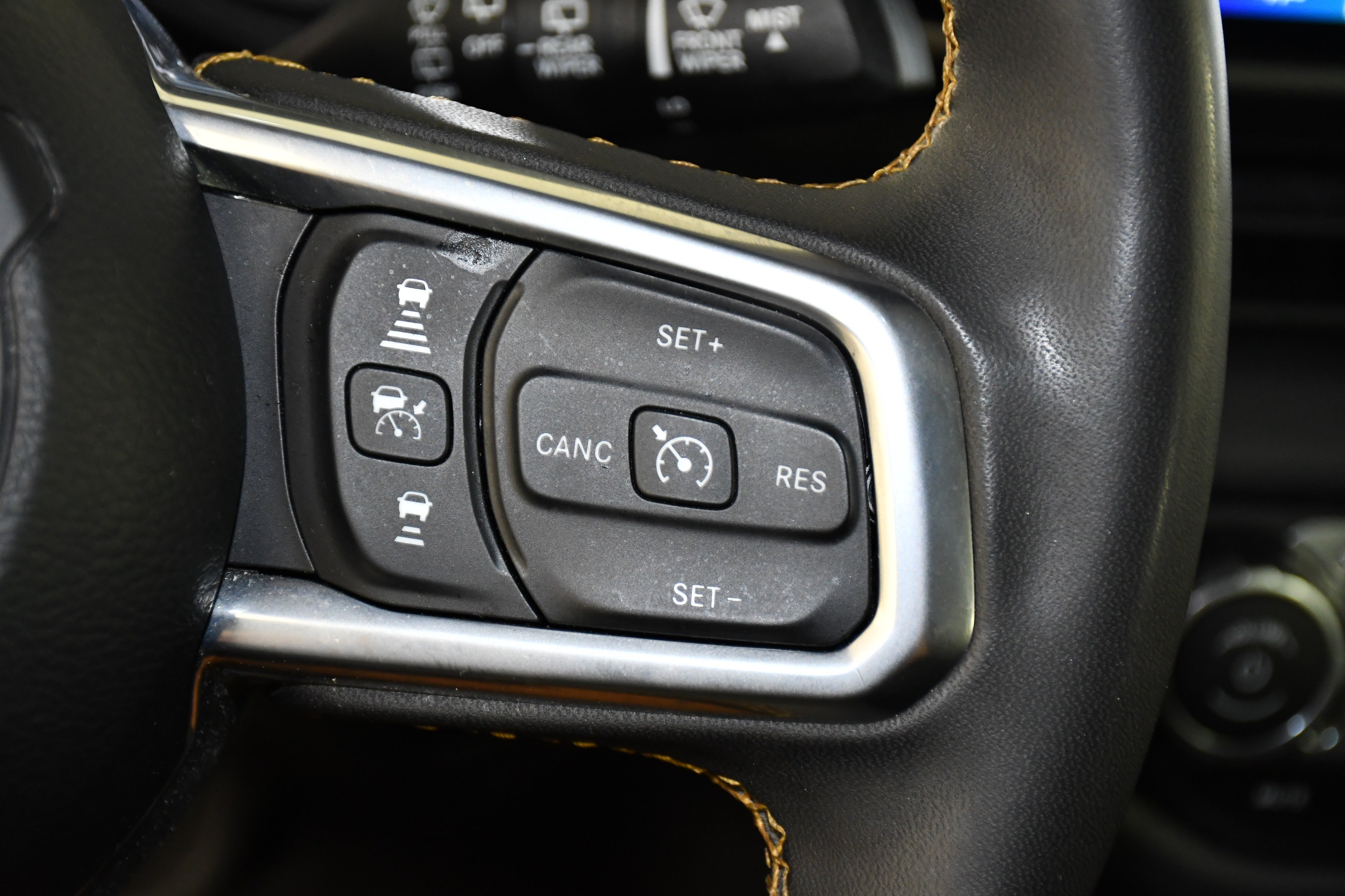 Used 2024 Jeep Wrangler Unlimited Sahara AWD/4WD image 21
