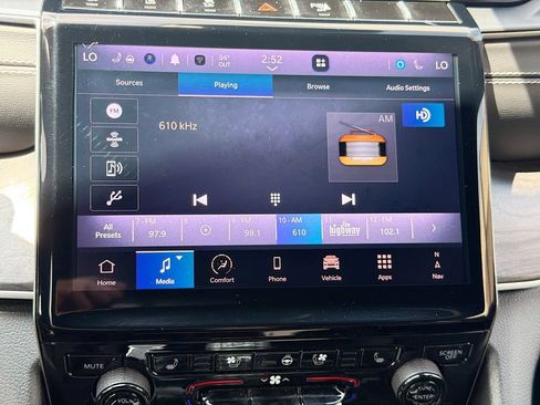 Used 2024 Jeep Grand Cherokee L Limited w/ Luxury Tech Group II AWD/4WD image 33