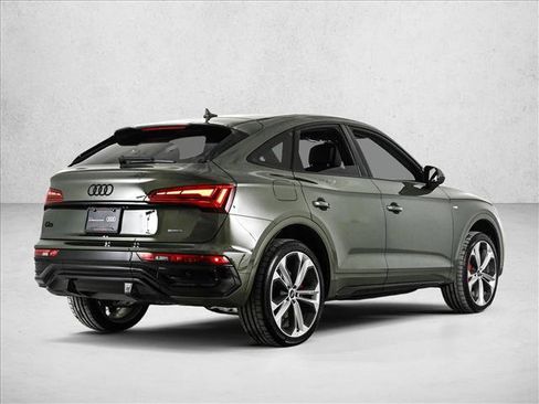 Certified 2025 Audi Q5 2.0T Premium Plus w/ Premium Plus Package image 5