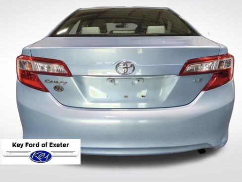 Used 2012 Toyota Camry LE FWD image 12