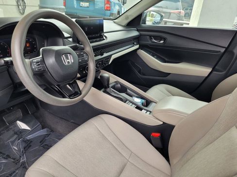 Used 2023 Honda Accord EX image 13