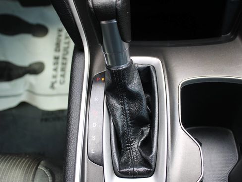 Used 2019 Honda Accord LX image 27