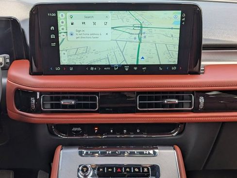 New 2026 Lincoln Aviator Reserve w/ Luxury Package AWD/4WD image 18