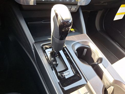 New 2026 Subaru Outback Limited AWD/4WD image 8