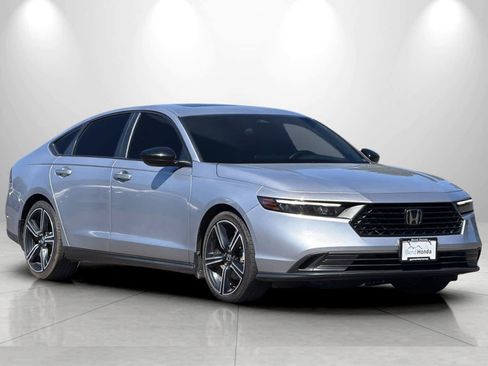 Used 2024 Honda Accord Sport image 9