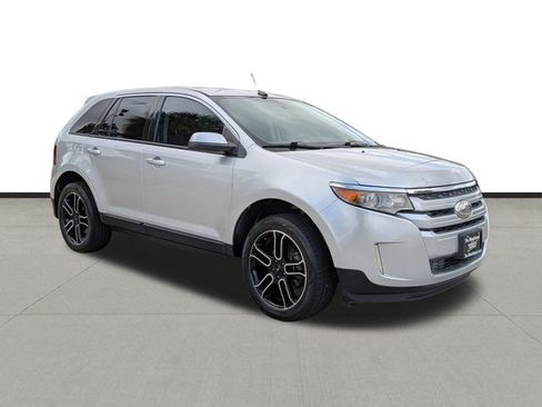 Used 2014 Ford Edge SEL w/ Equipment Group 205A FWD image 3