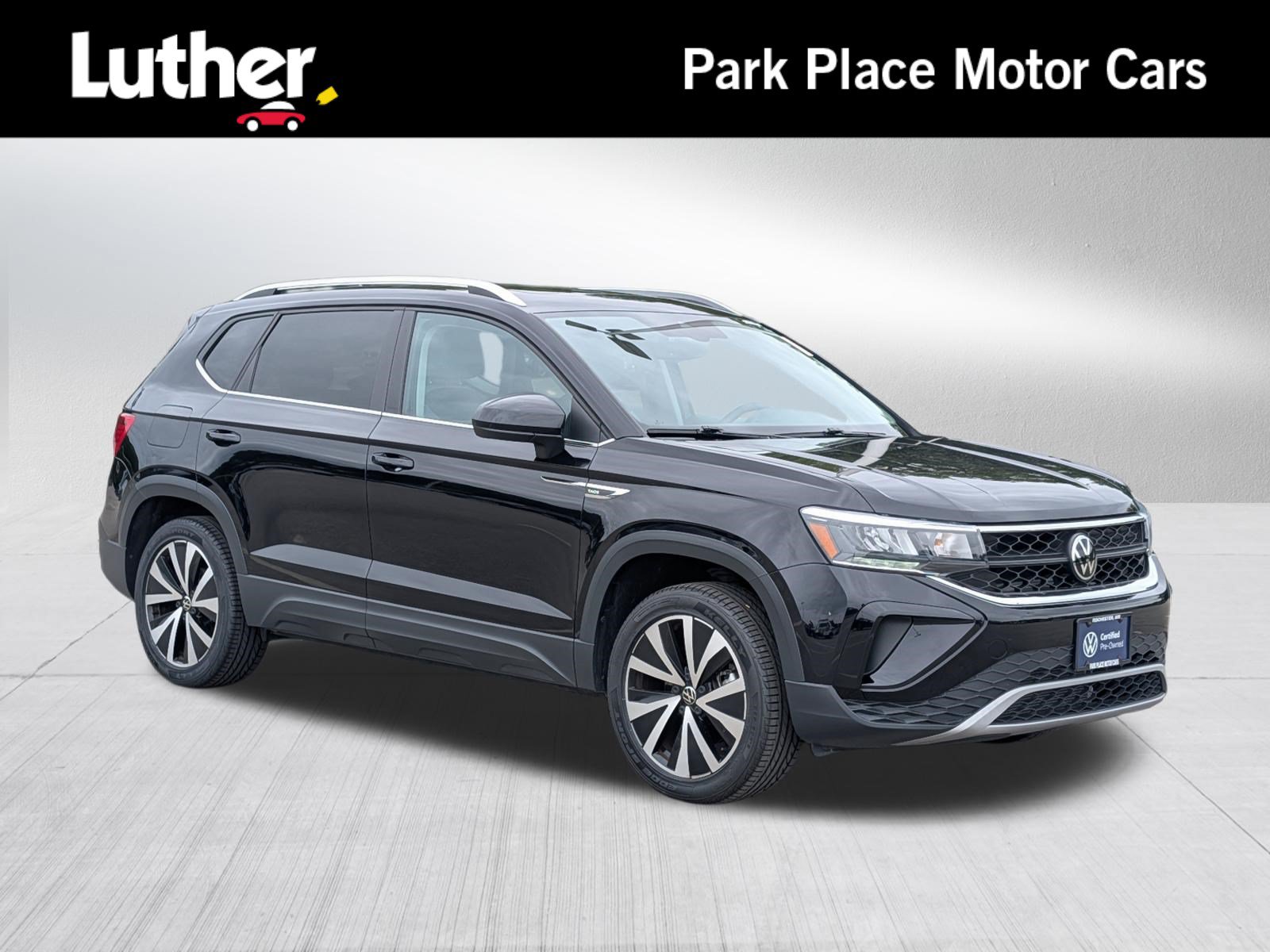 Certified 2023 Volkswagen Taos SE w/ Panoramic Sunroof Package AWD/4WD image 1