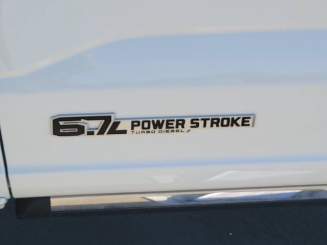 Certified 2026 Ford F450 Platinum w/ FX4 Off-Road Package AWD/4WD image 16