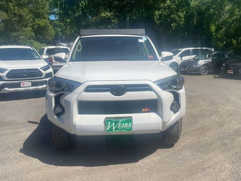 Used 2020 Toyota 4Runner SR5 Premium w/ Moonroof Package AWD/4WD image 12