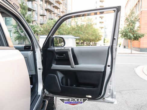 Used 2011 Toyota 4Runner SR5 image 40