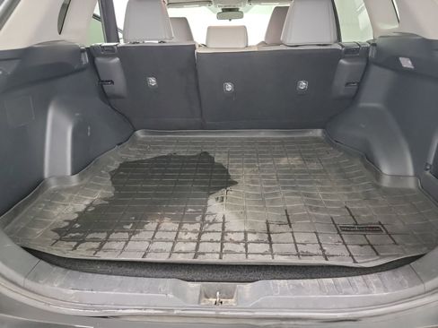 Used 2019 Toyota RAV4 XLE Premium image 26