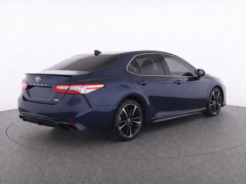 Used 2020 Toyota Camry XSE FWD image 6