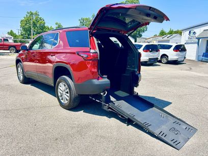 Used 2022 Chevrolet Traverse LT