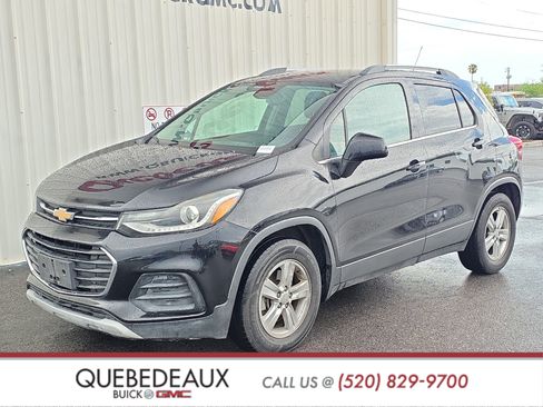 Used 2019 Chevrolet Trax LT FWD image 3