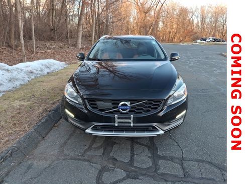Used 2016 Volvo V60 T5 Cross Country w/ Protection Package image 2