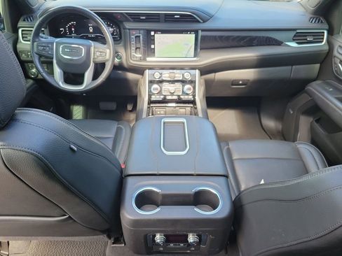 Certified 2022 GMC Yukon XL Denali image 18