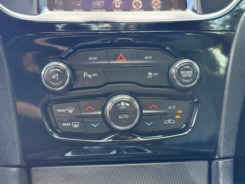Used 2015 Chrysler 300 S RWD image 46