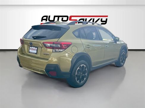Used 2023 Subaru Crosstrek 2.0i Premium image 7