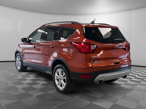 Used 2019 Ford Escape SEL image 6
