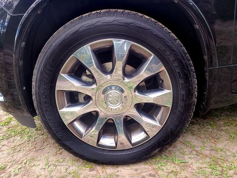 Used 2017 Buick Enclave Premium w/ Experience Buick Package image 9