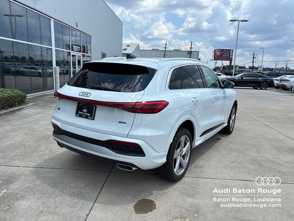 Used 2025 Audi Q5 Premium Plus w/ Premium Plus AWD/4WD image 5