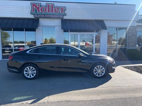 Used 2024 Chevrolet Malibu LT image 2