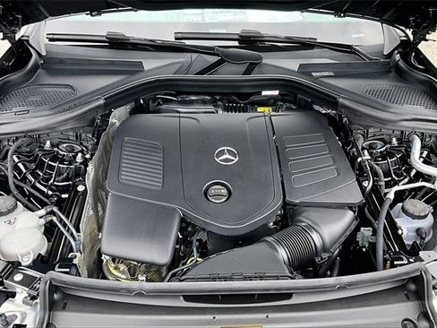 New 2026 Mercedes-Benz GLC 300 image 9