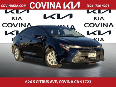 Used 2023 Toyota Corolla LE image 2