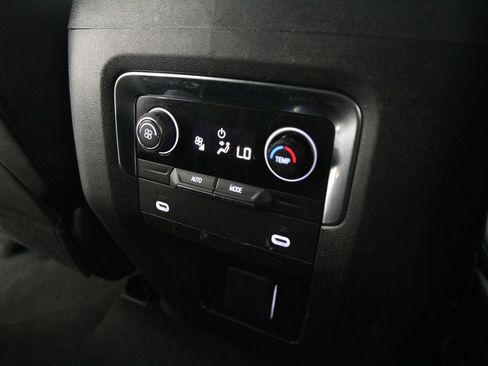 Used 2021 Chevrolet Tahoe Z71 AWD/4WD image 43