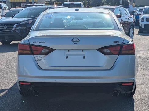 Used 2024 Nissan Altima 2.5 SR FWD image 5