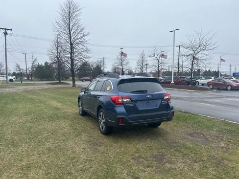 Used 2019 Subaru Outback 2.5i Limited image 3