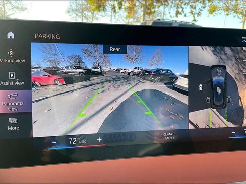 Used 2023 BMW iX xDrive50 w/ Premium Package image 22