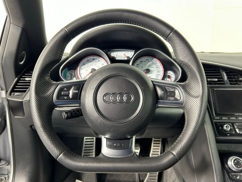 Used 2012 Audi R8 V10 image 20