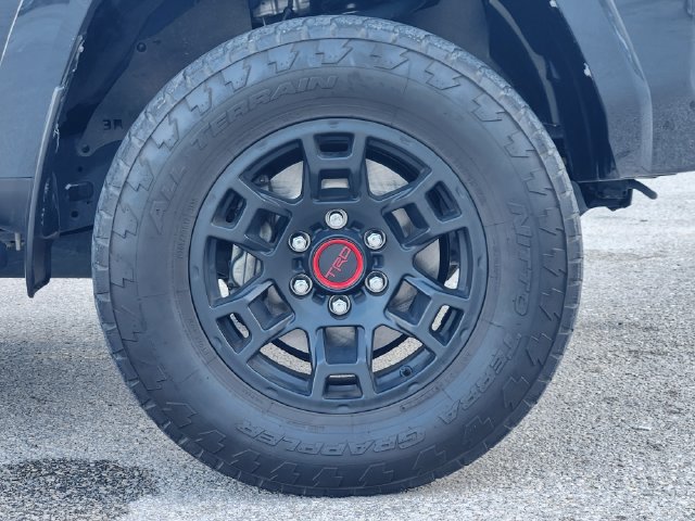 Used 2024 Toyota 4Runner SR5 Premium w/ Moonroof Package AWD/4WD image 11