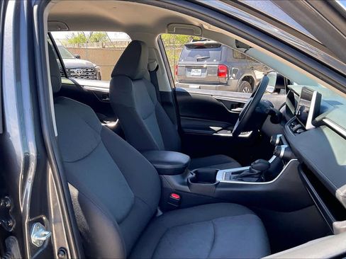 Used 2024 Toyota RAV4 XLE image 9