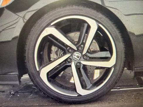 Used 2020 Honda Accord Sport image 7