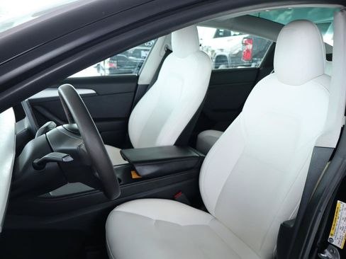 Used 2022 Tesla Model 3 RWD image 16