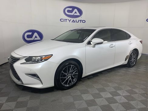 Used 2016 Lexus ES 350 w/ Premium Package w/Wood Trim image 7