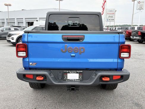 Used 2023 Jeep Gladiator Mojave w/ Cold Weather Group AWD/4WD image 6
