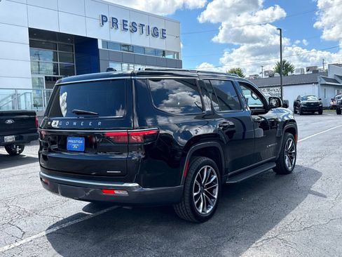 Used 2022 Jeep Wagoneer Series II w/ Premium Group I AWD/4WD image 15
