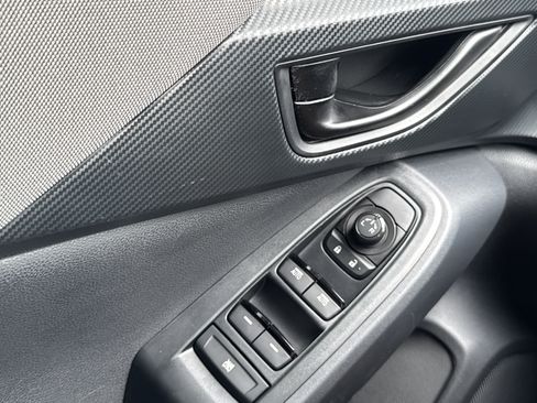 Used 2024 Subaru Crosstrek 2.0i Premium image 21