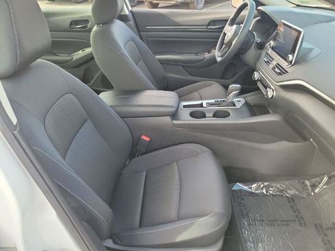 Certified 2025 Nissan Altima 2.5 S FWD image 17