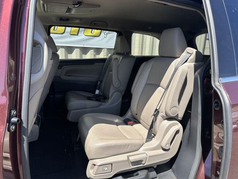 Used 2019 Honda Odyssey Elite image 7