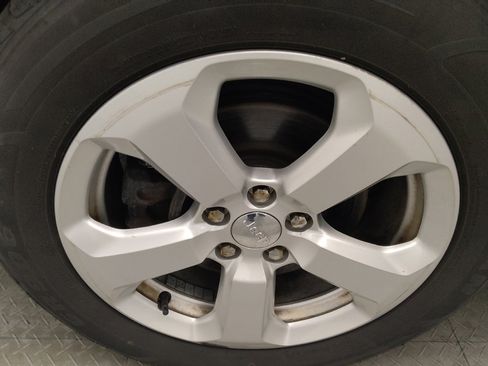 Used 2018 Jeep Compass Latitude w/ Popular Equipment Group image 31