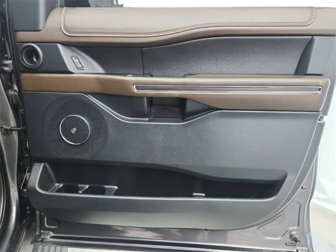 Used 2021 Ford Expedition Max King Ranch w/ Cargo Package image 29