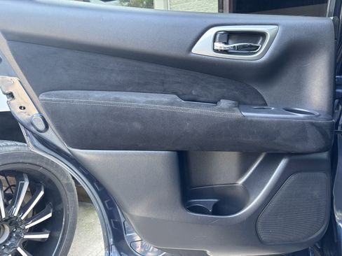 Used 2015 Nissan Pathfinder SV w/ Trailer Tow Package image 50